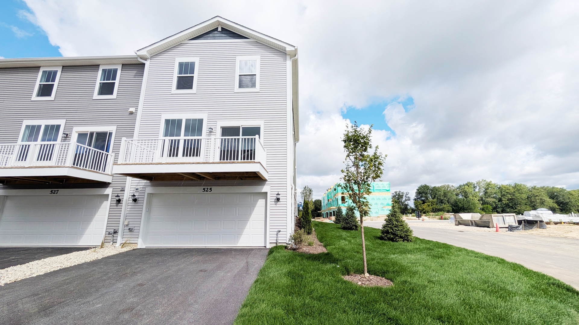 525 Red Oak Circle, Volo, IL 60020