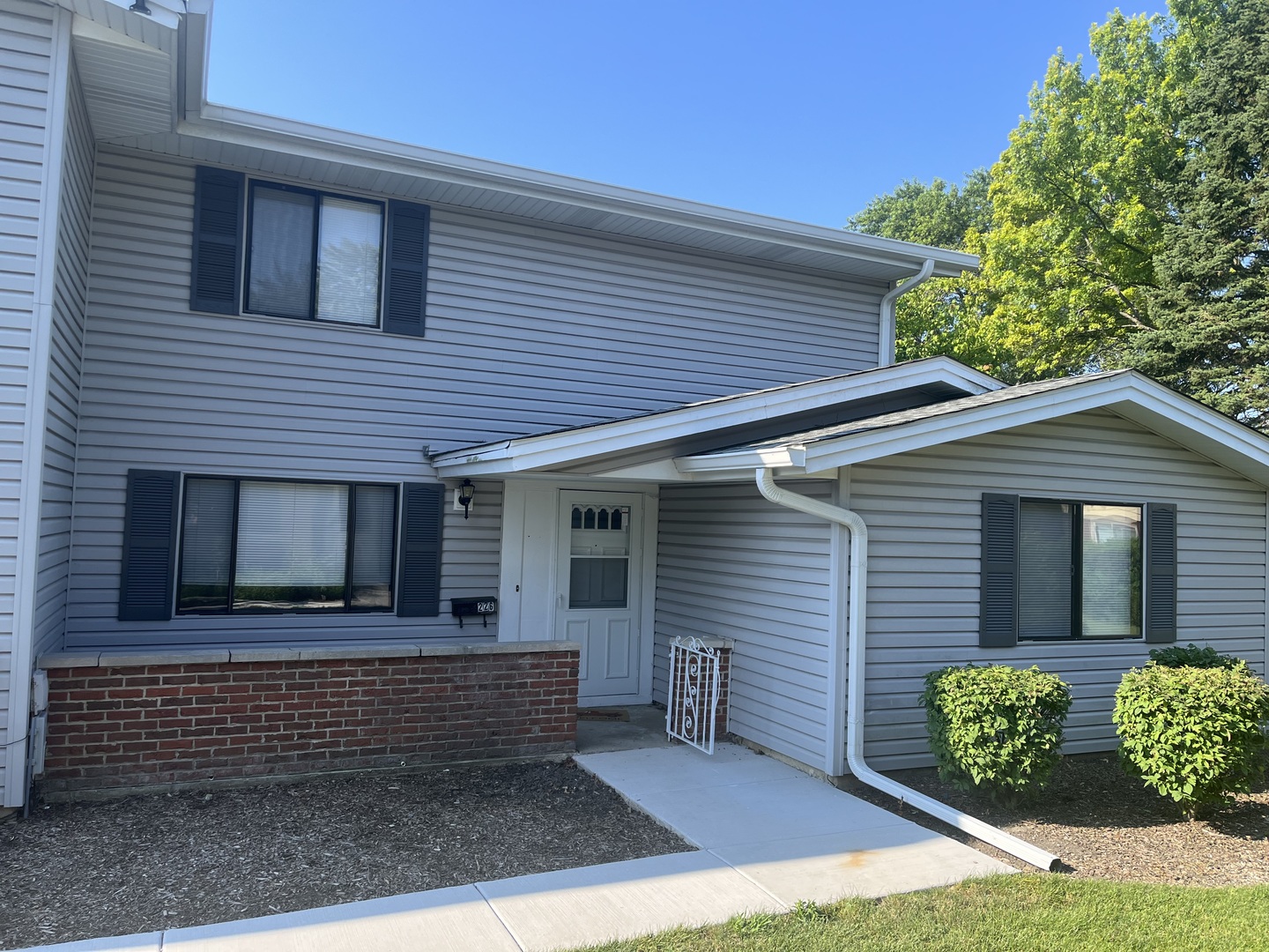 226 Patuxet Court #226, Schaumburg, IL 60194