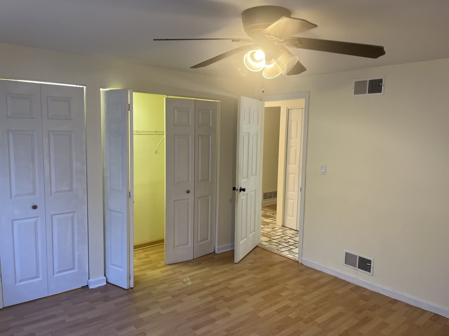 226 Patuxet Court #226, Schaumburg, IL 60194