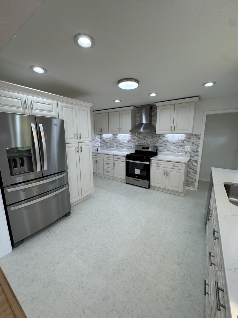 7450 Webster Street, Downers Grove, IL 60516