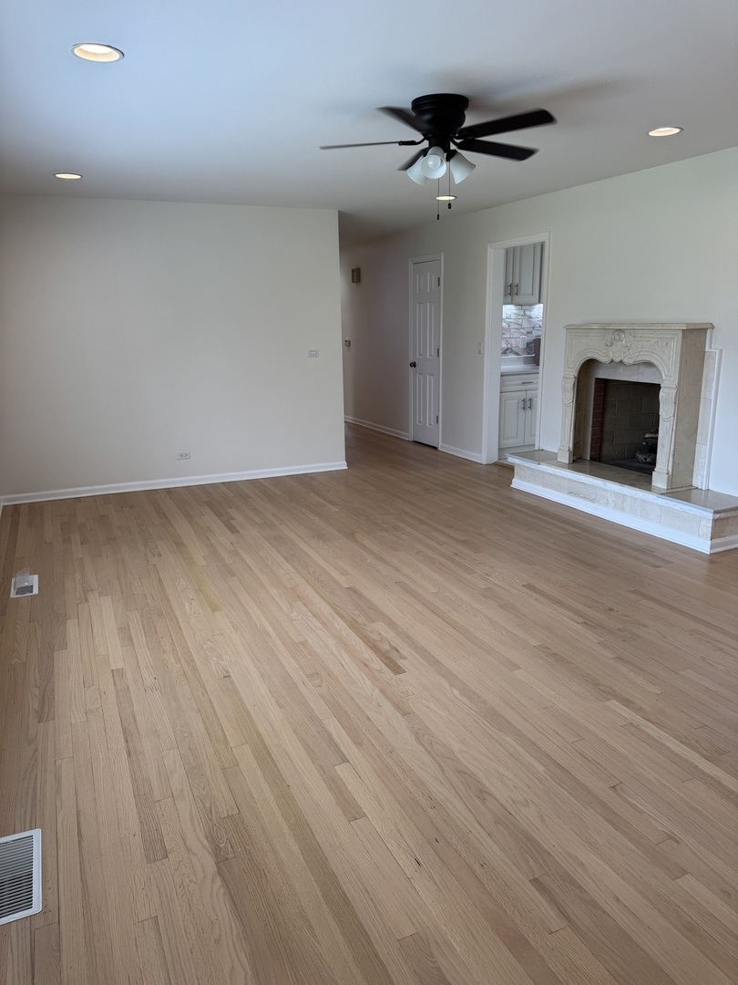 7450 Webster Street, Downers Grove, IL 60516