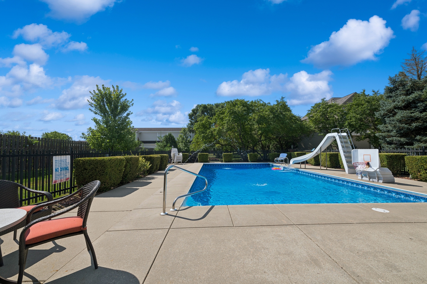 6409 Davidson Court, Gurnee, IL 60031