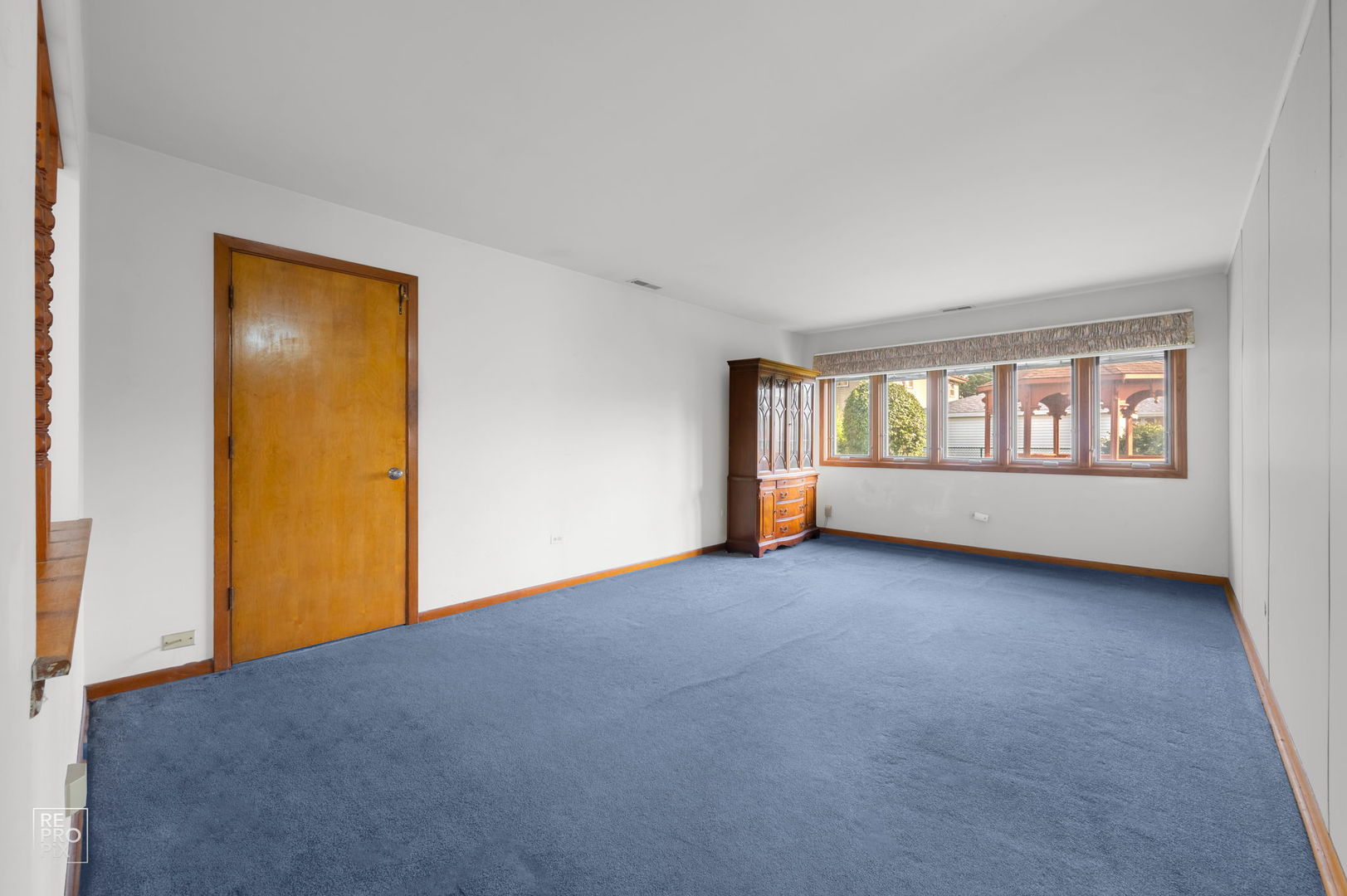 6517 W 102nd Place, Chicago Ridge, IL 60415