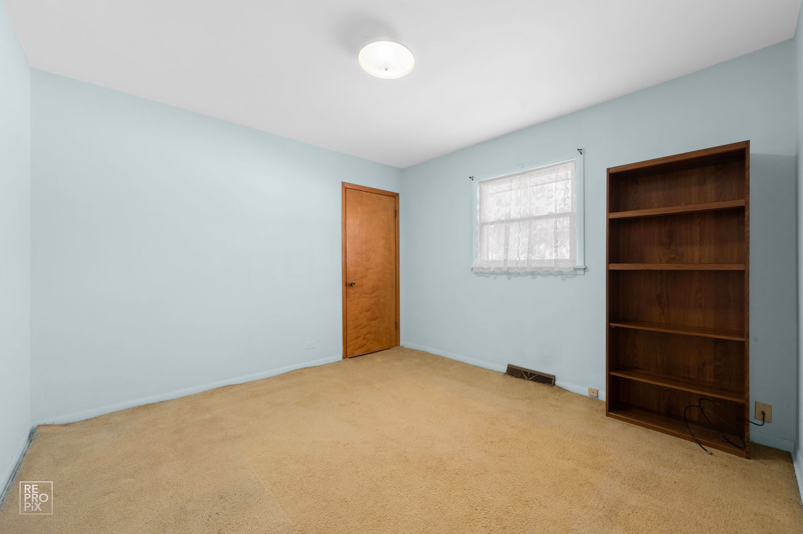 6517 W 102nd Place, Chicago Ridge, IL 60415