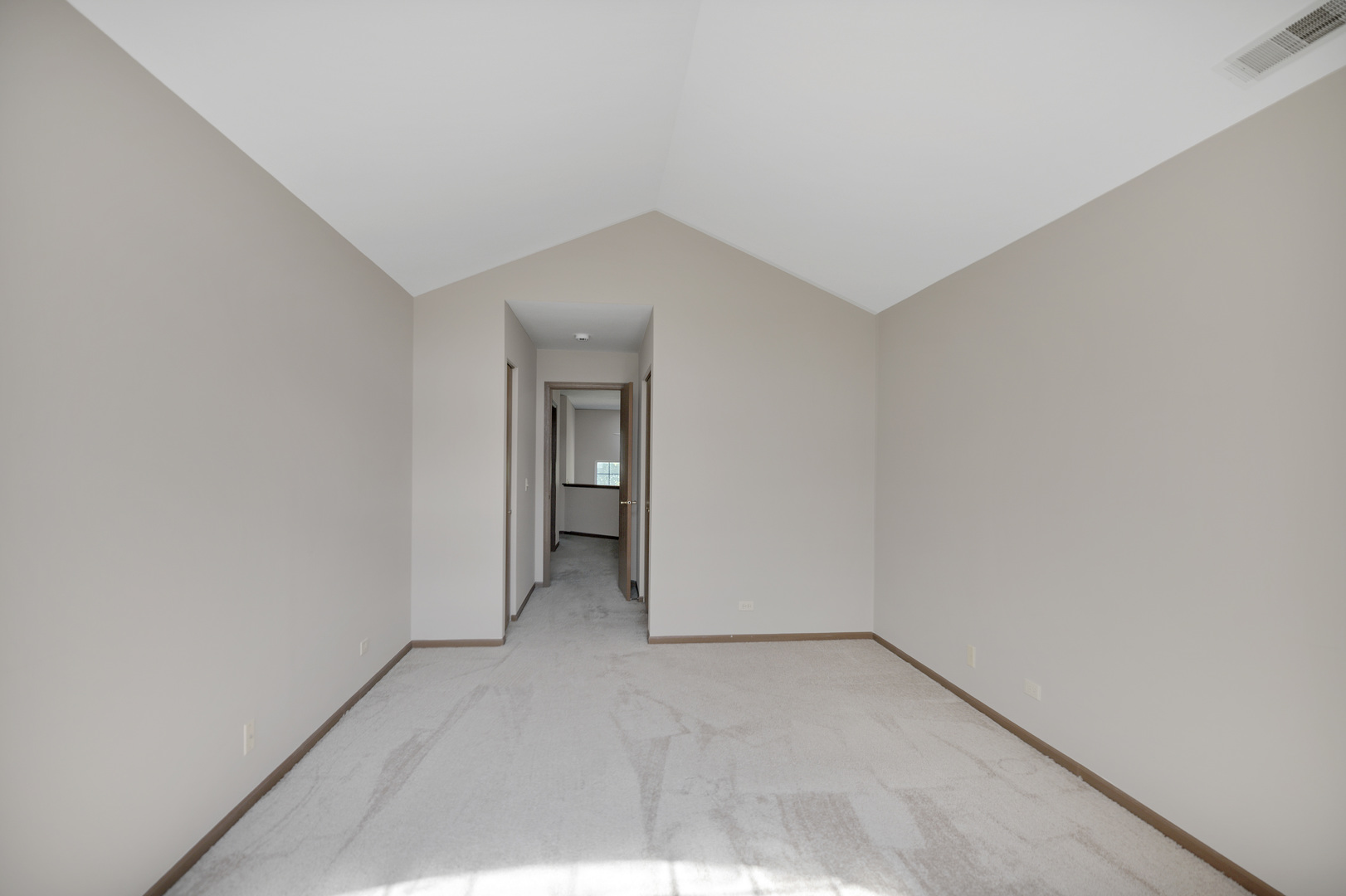 951 Viewpoint Drive #951, Lake In The Hills, IL 60156