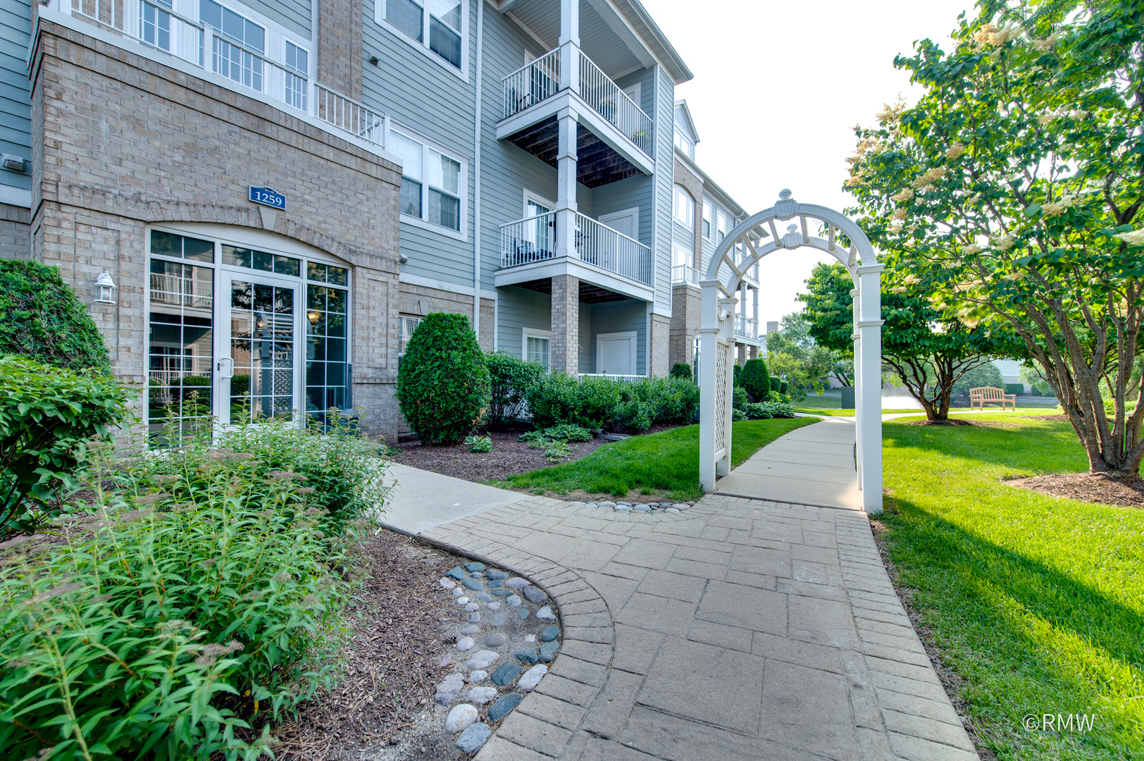 1259 W Lake Street #304, Addison, IL 60101