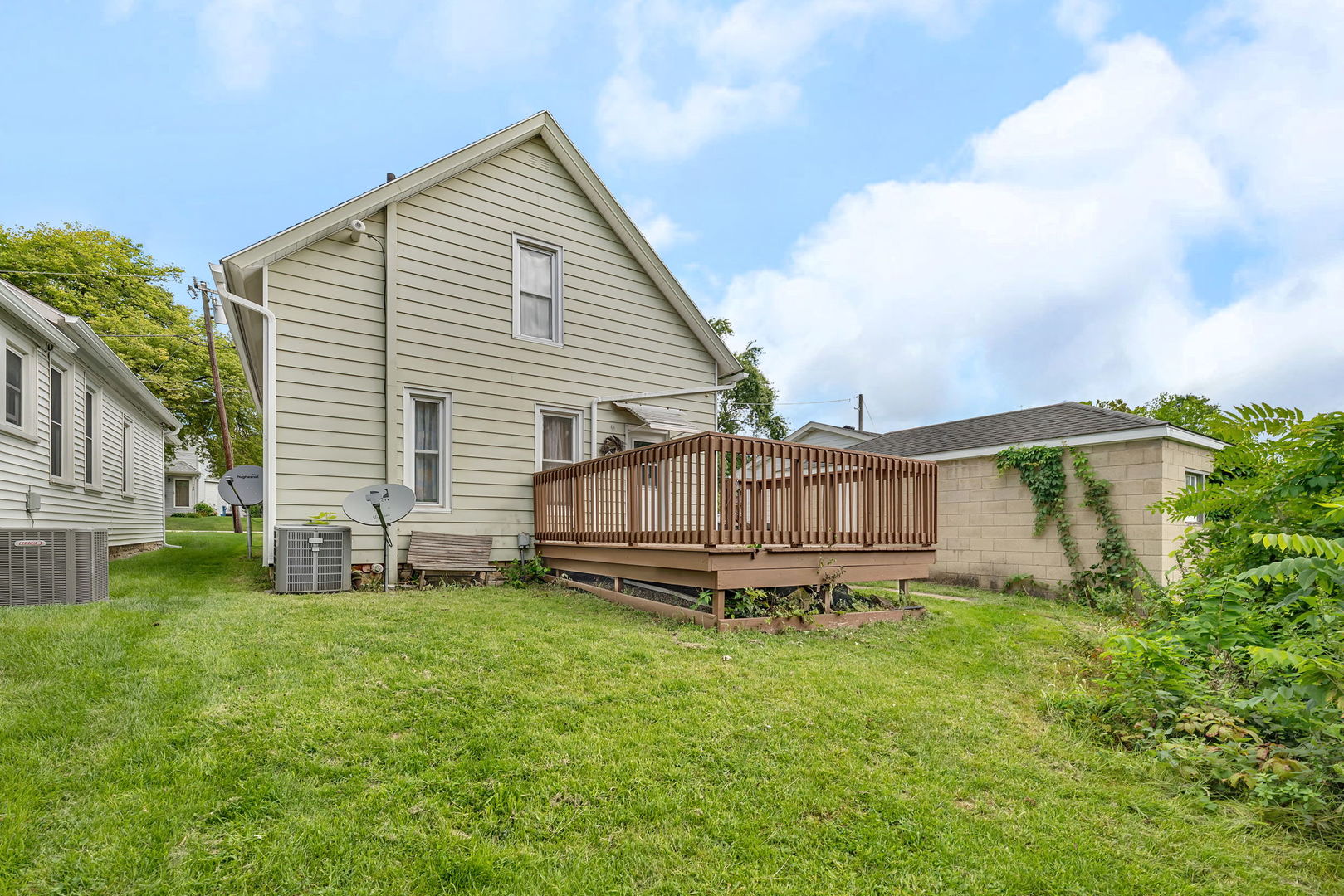 741 E Illinois Avenue, Morris, IL 60450