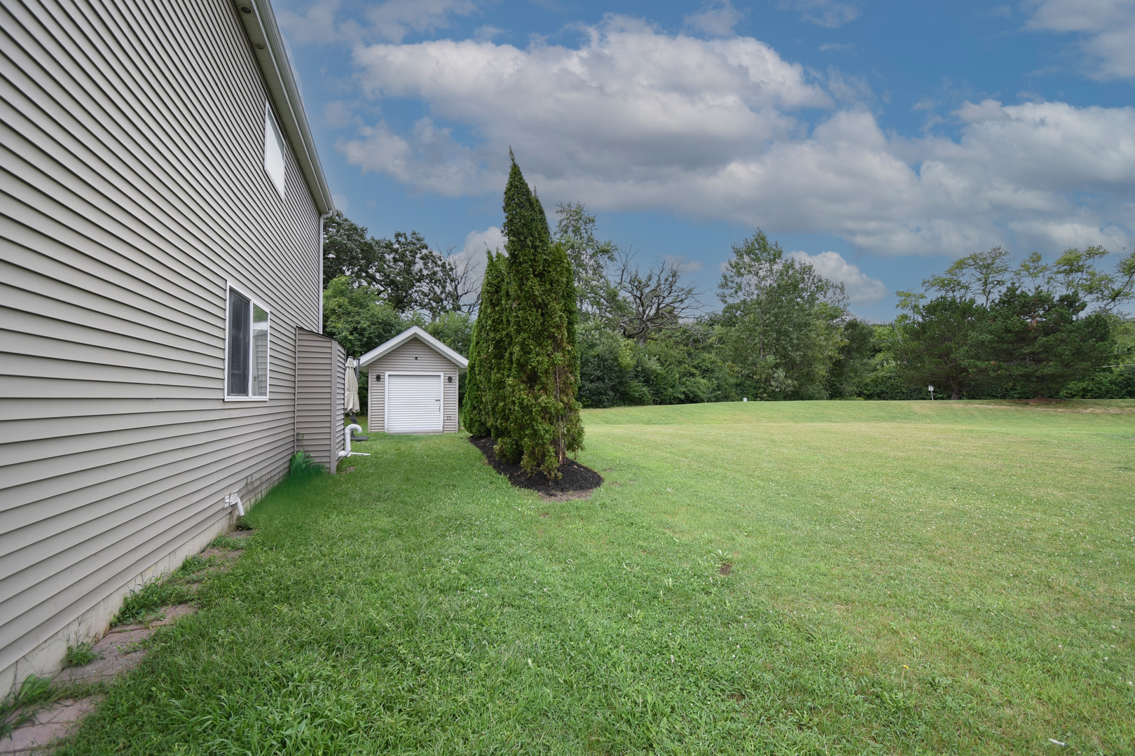 4111 Phillip Drive, Zion, IL 60099