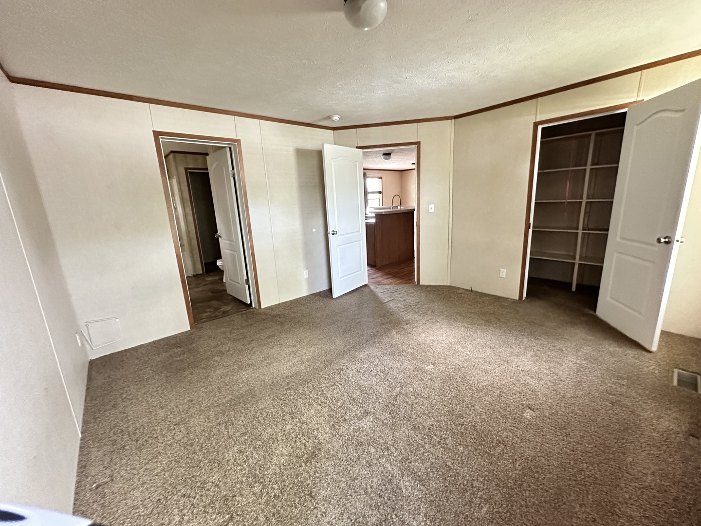 319 Avenue F, Bloomington, IL 61704