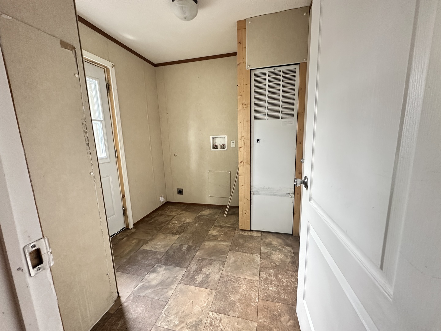 319 Avenue F, Bloomington, IL 61704