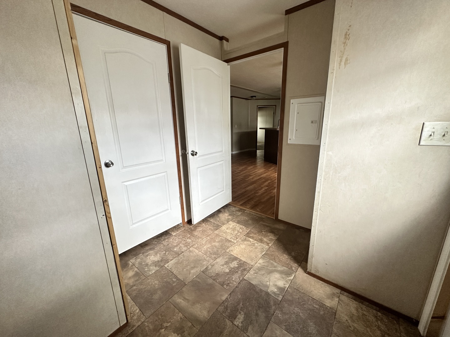 319 Avenue F, Bloomington, IL 61704