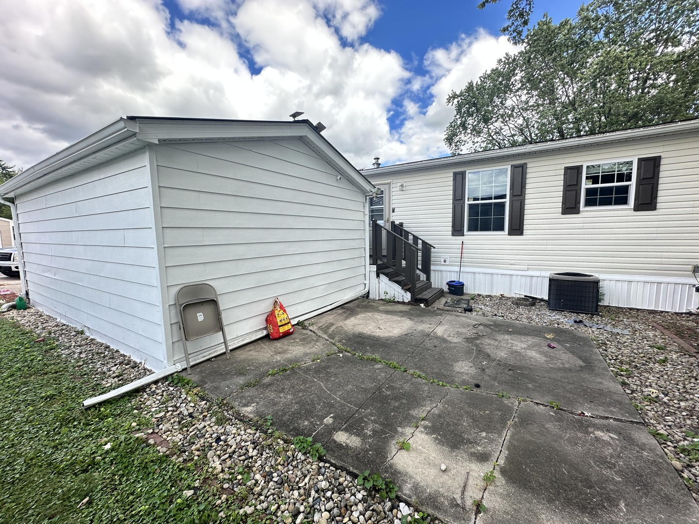 319 Avenue F, Bloomington, IL 61704