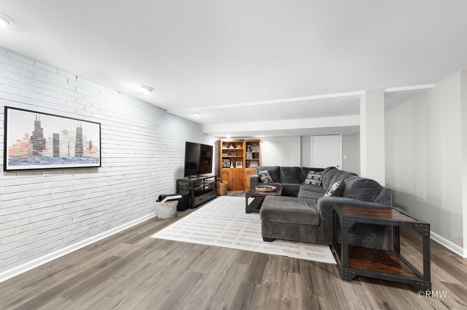 115 W SEMINOLE Avenue, Elmhurst, IL 60126