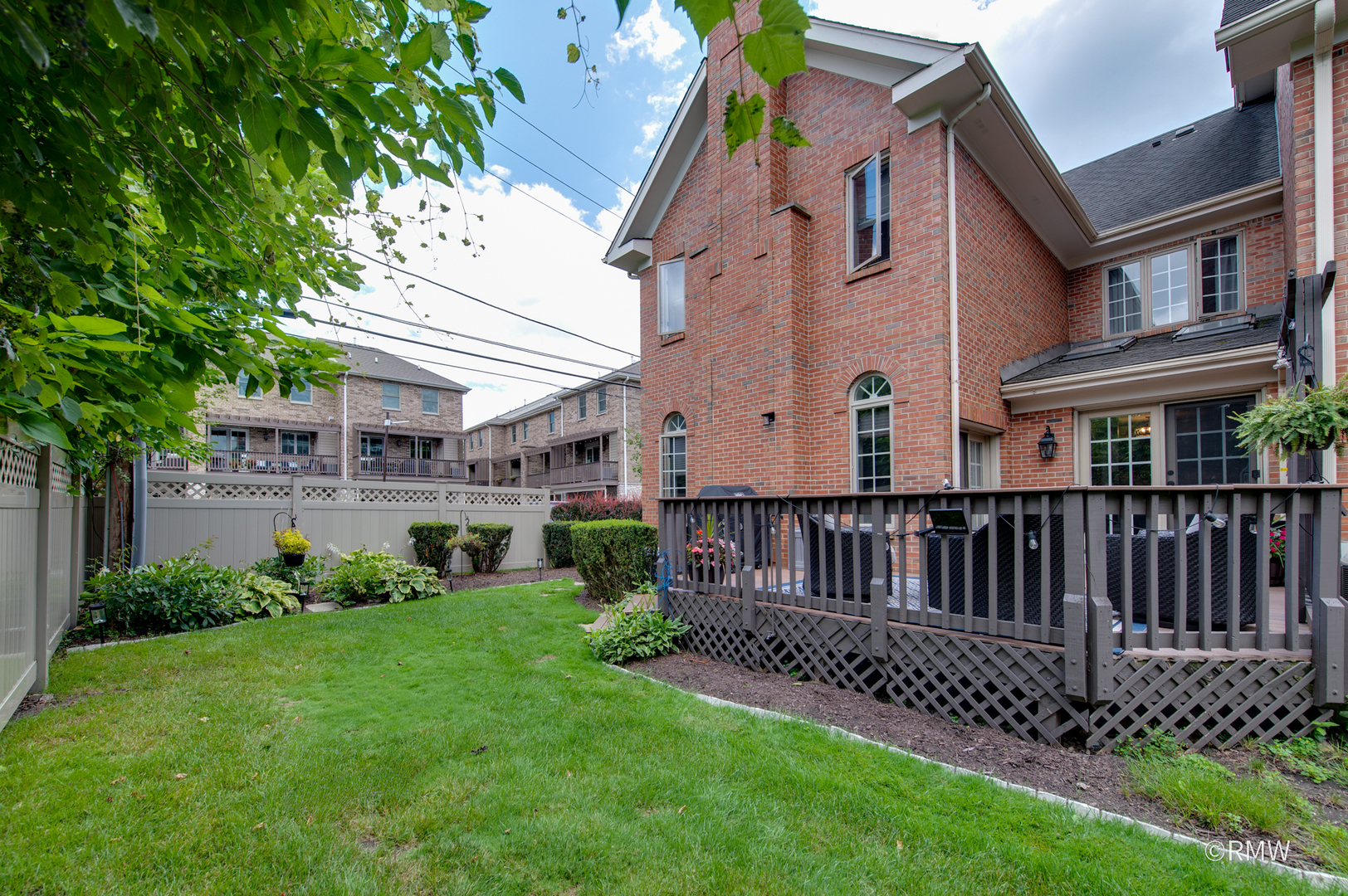 115 W SEMINOLE Avenue, Elmhurst, IL 60126