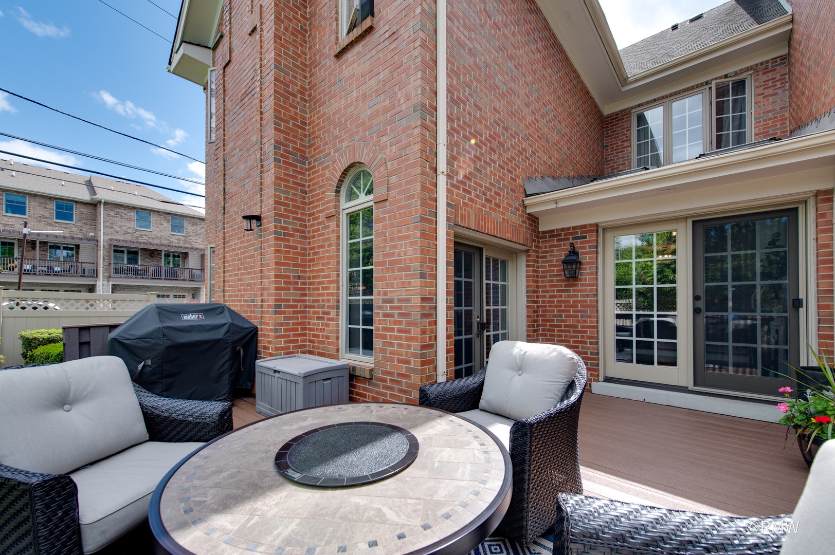 115 W SEMINOLE Avenue, Elmhurst, IL 60126