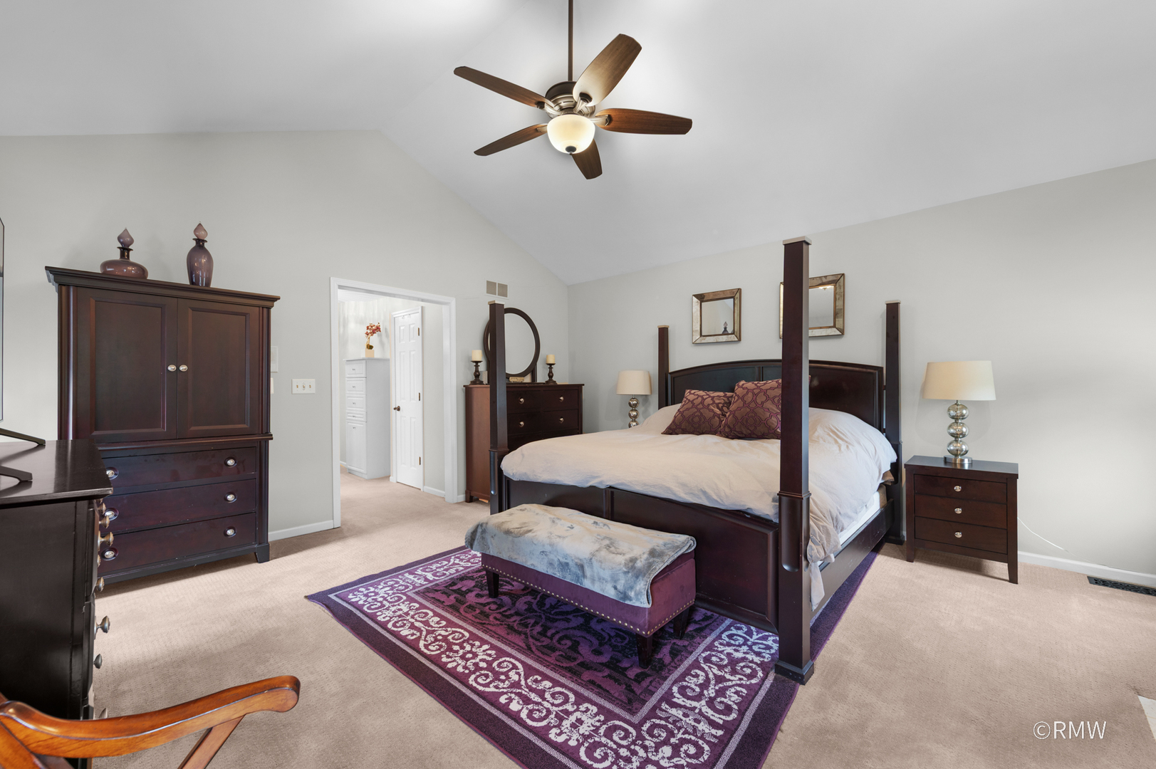 115 W SEMINOLE Avenue, Elmhurst, IL 60126