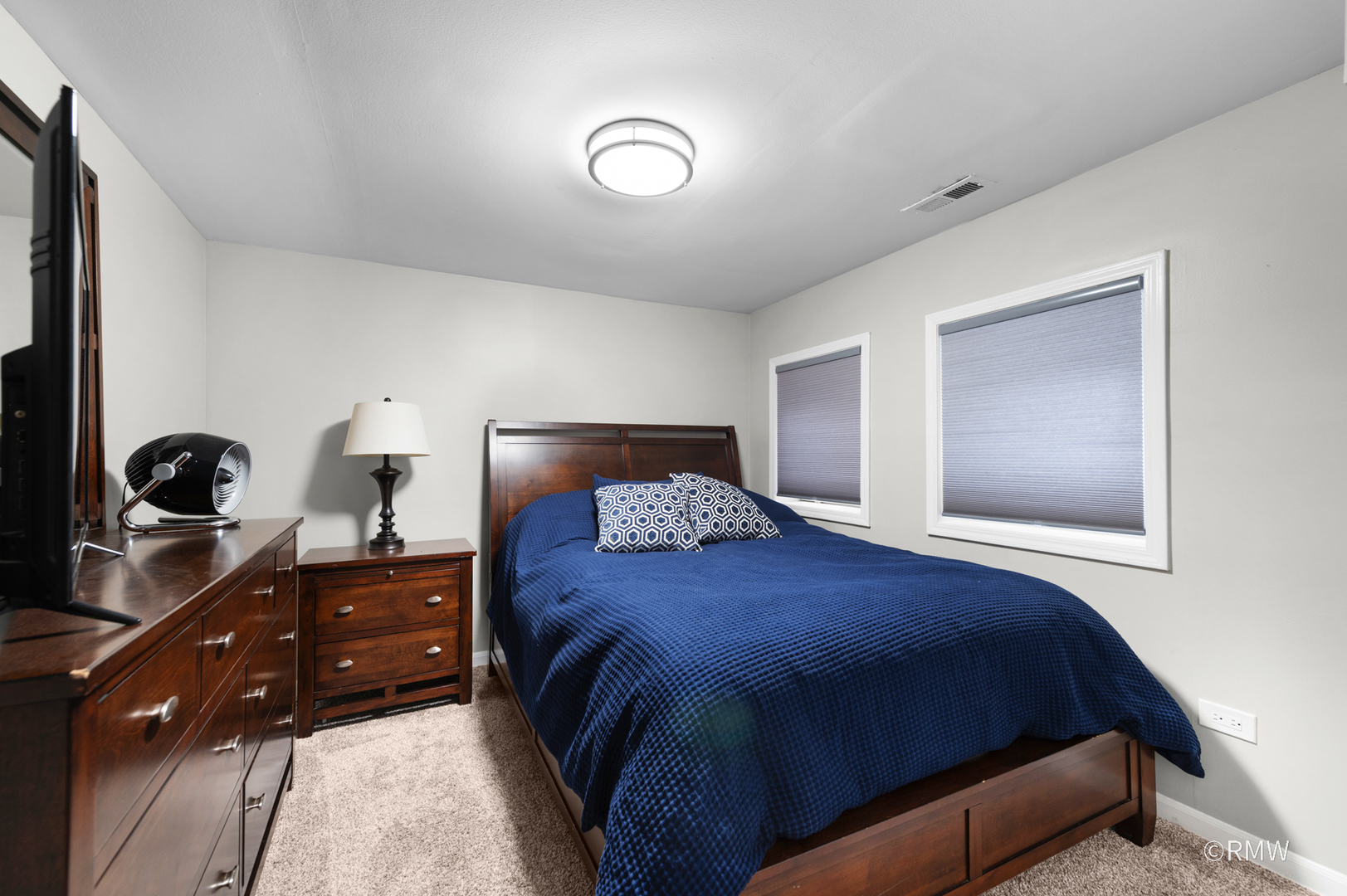 115 W SEMINOLE Avenue, Elmhurst, IL 60126
