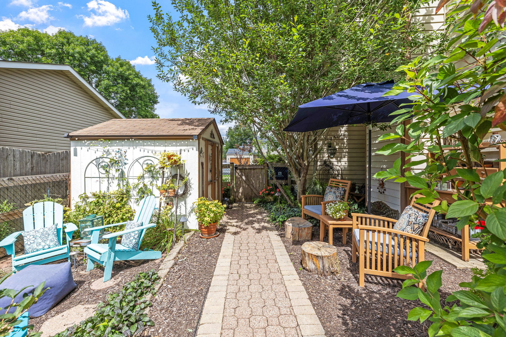 1104 Hyde Park Lane, Naperville, IL 60565