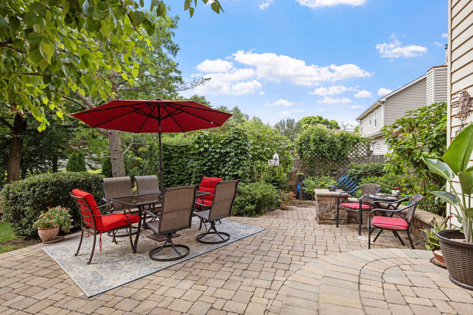 1104 Hyde Park Lane, Naperville, IL 60565