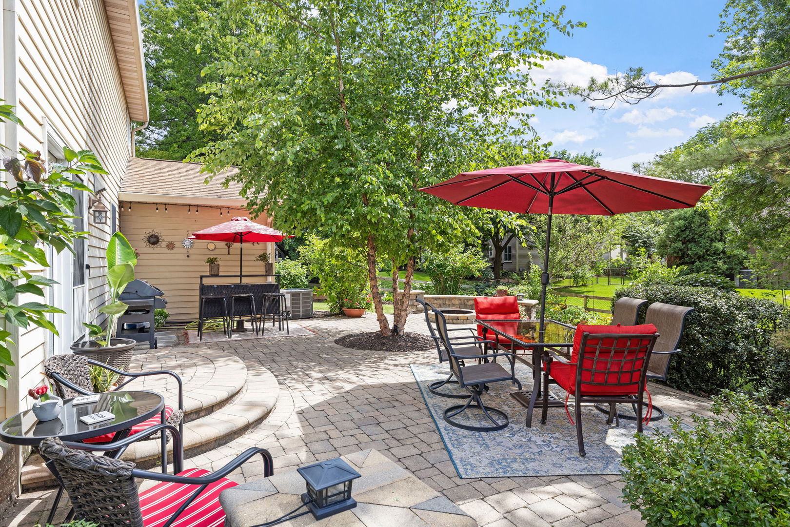 1104 Hyde Park Lane, Naperville, IL 60565