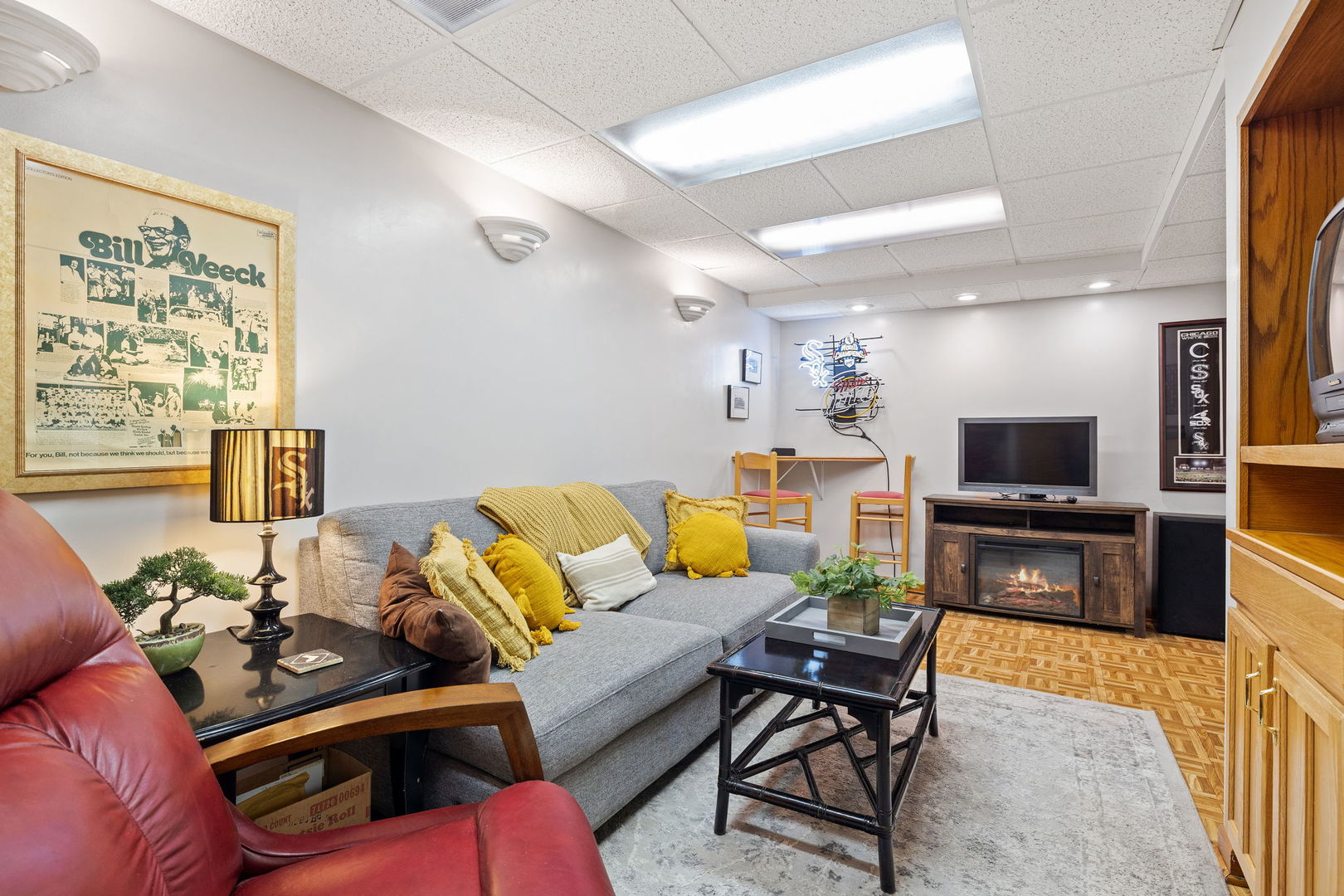 1104 Hyde Park Lane, Naperville, IL 60565