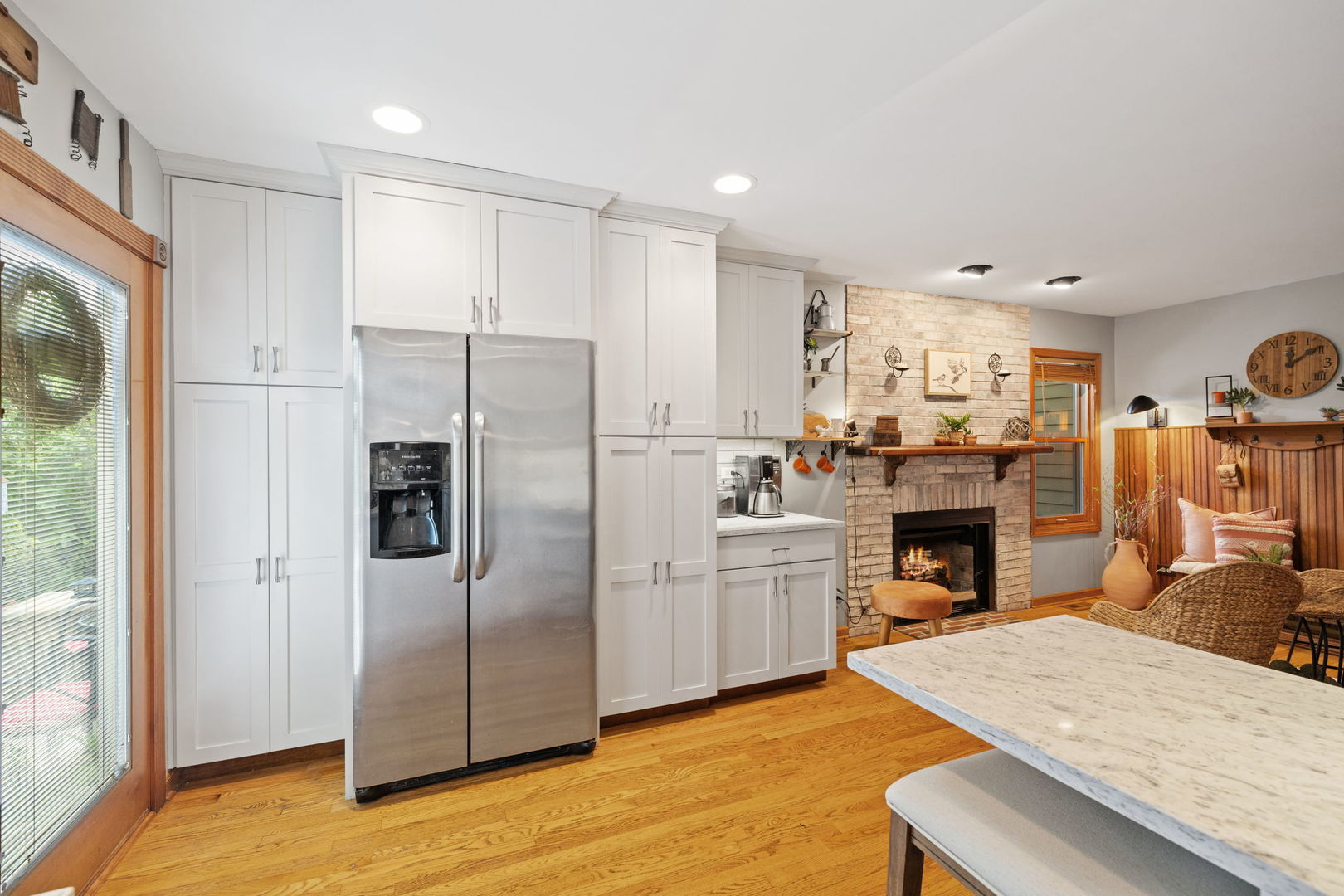 1104 Hyde Park Lane, Naperville, IL 60565