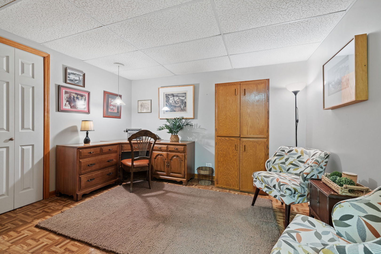 1104 Hyde Park Lane, Naperville, IL 60565