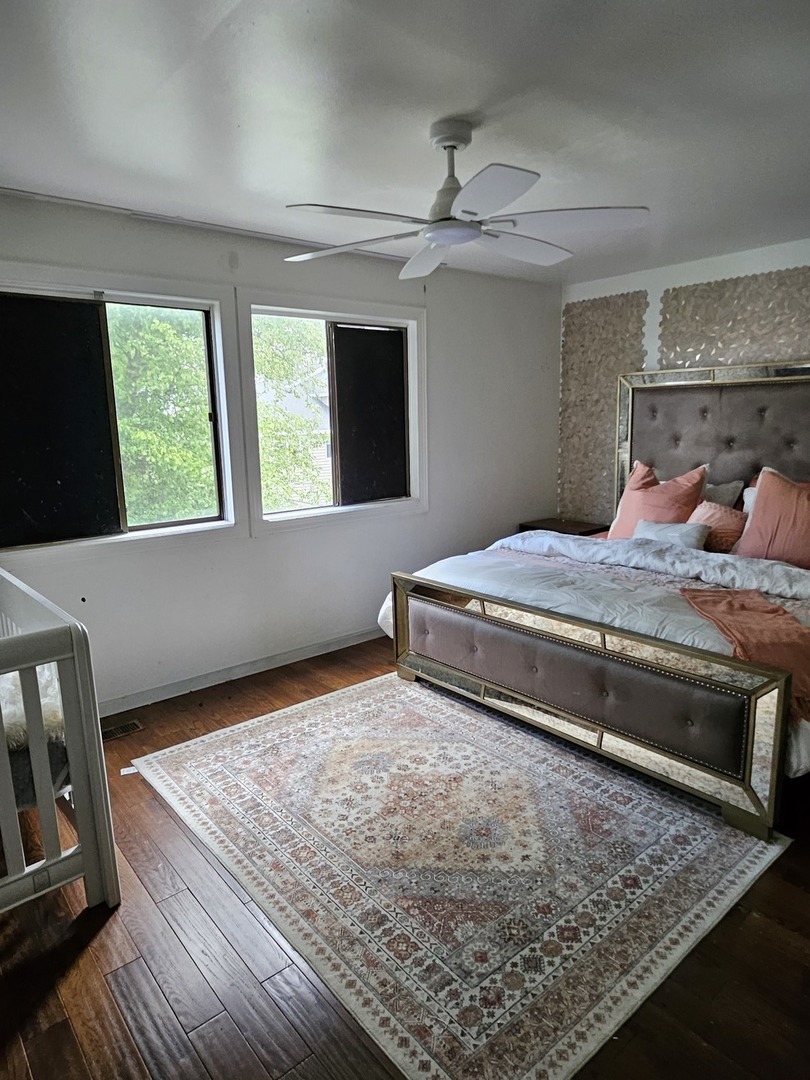 155 HASTINGS MILL Road, Streamwood, IL 60107