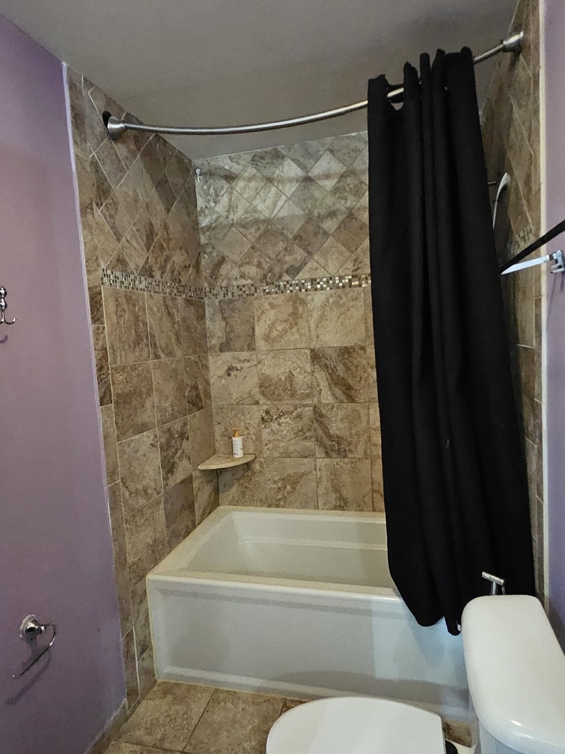 155 HASTINGS MILL Road, Streamwood, IL 60107