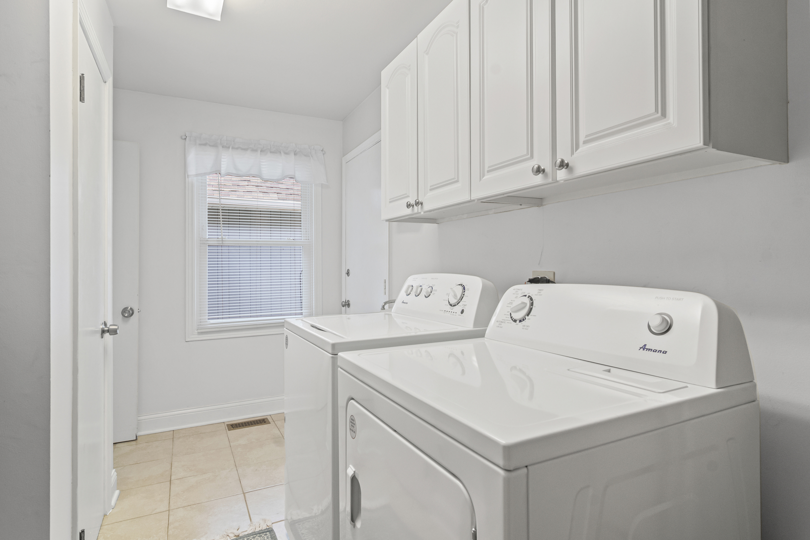 3 Brookton On Auburn Lane, Rolling Meadows, IL 60008