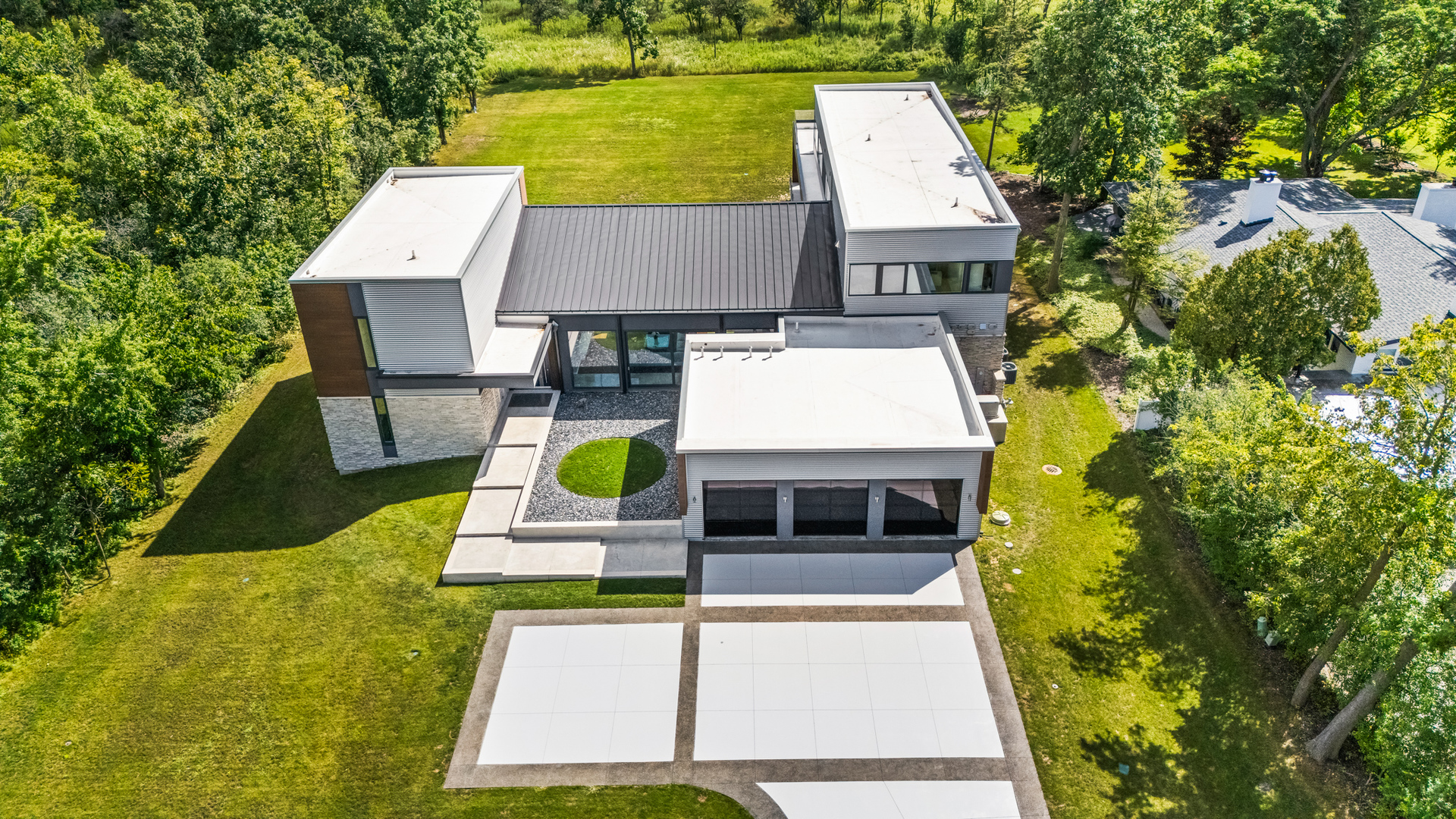 711 Becker Road, Glenview, IL 60025