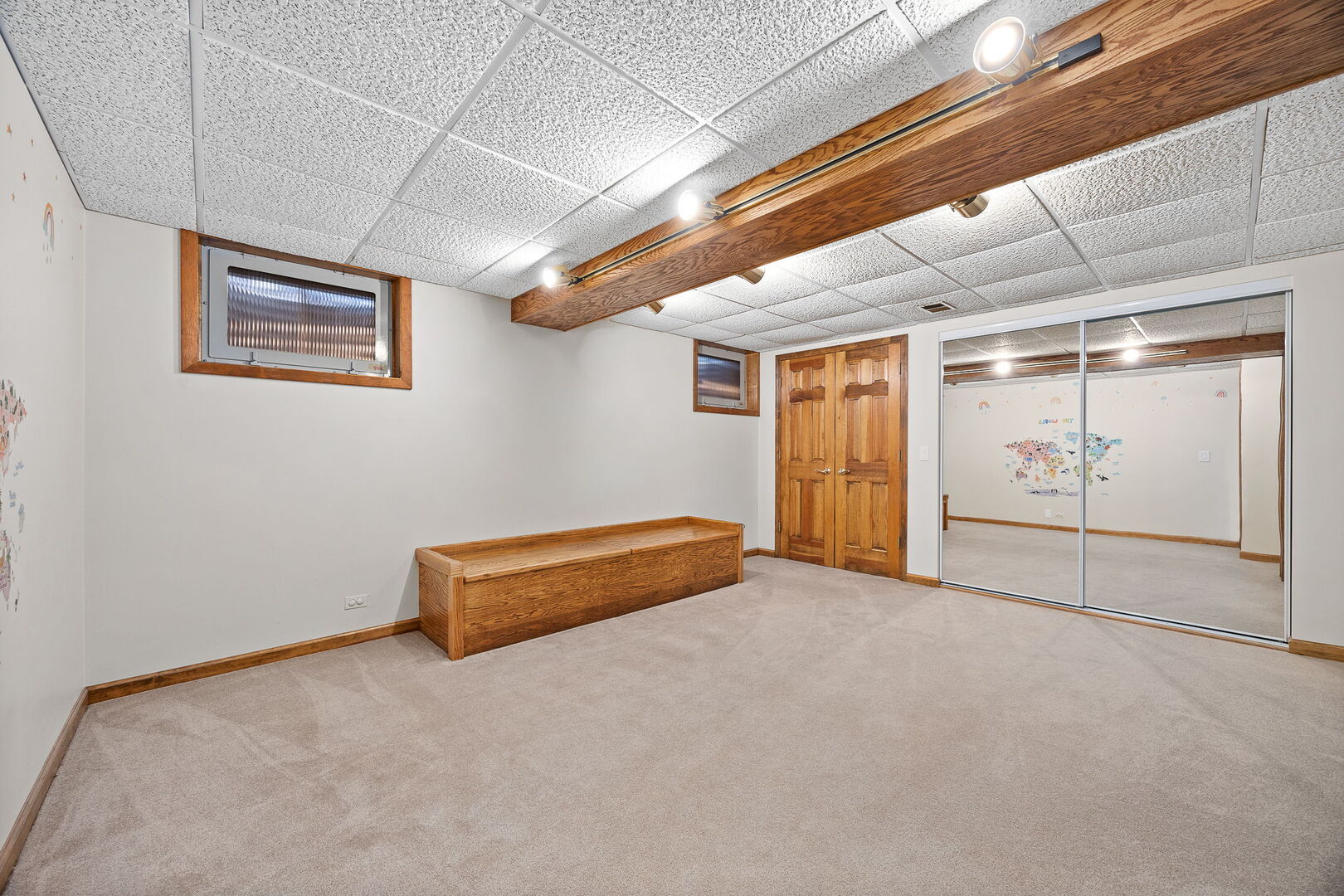 943 W Bailey Road, Naperville, IL 60565