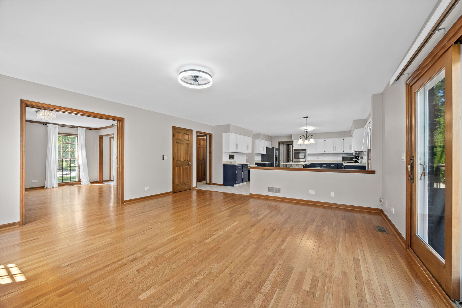 943 W Bailey Road, Naperville, IL 60565