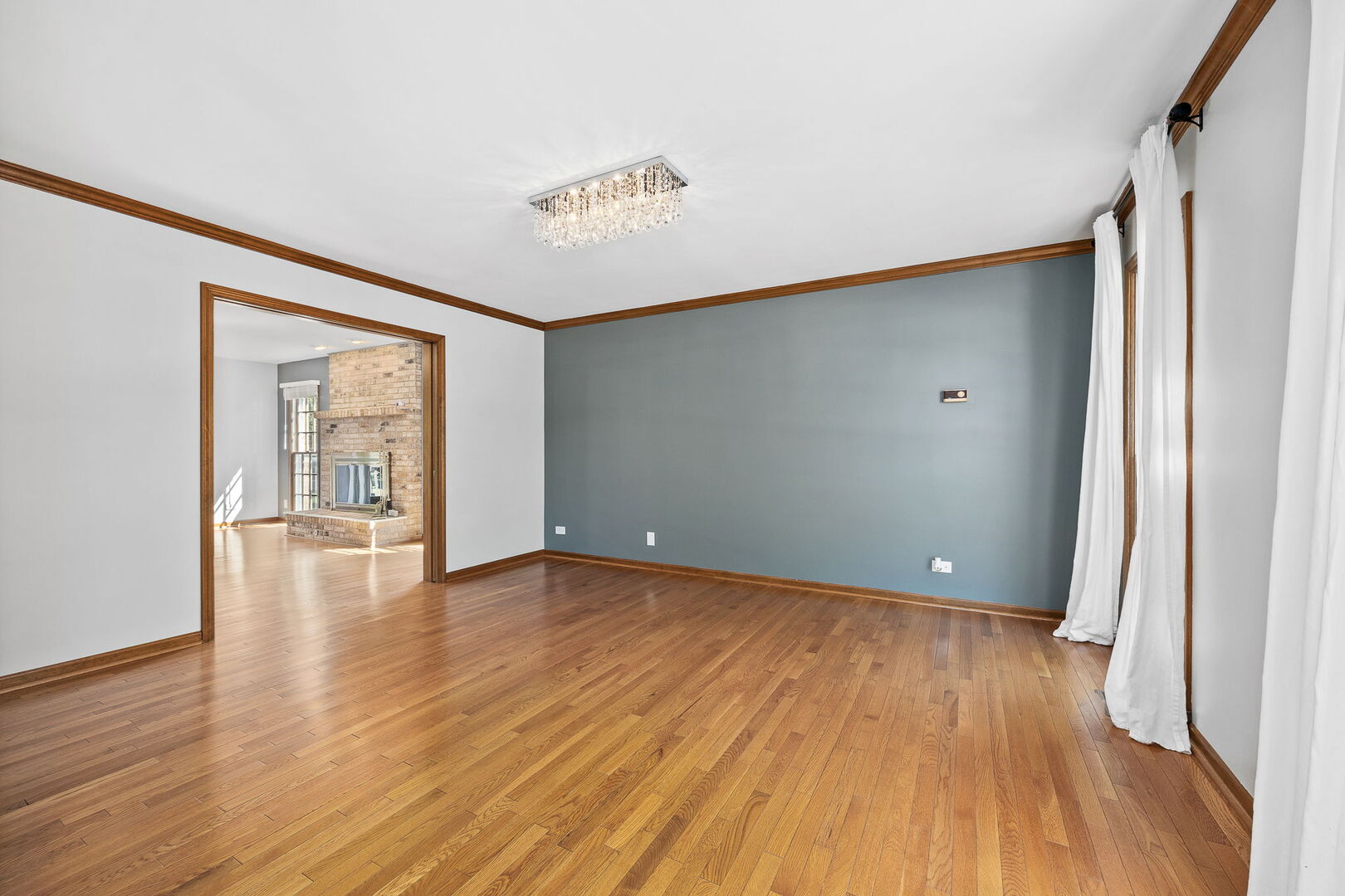 943 W Bailey Road, Naperville, IL 60565