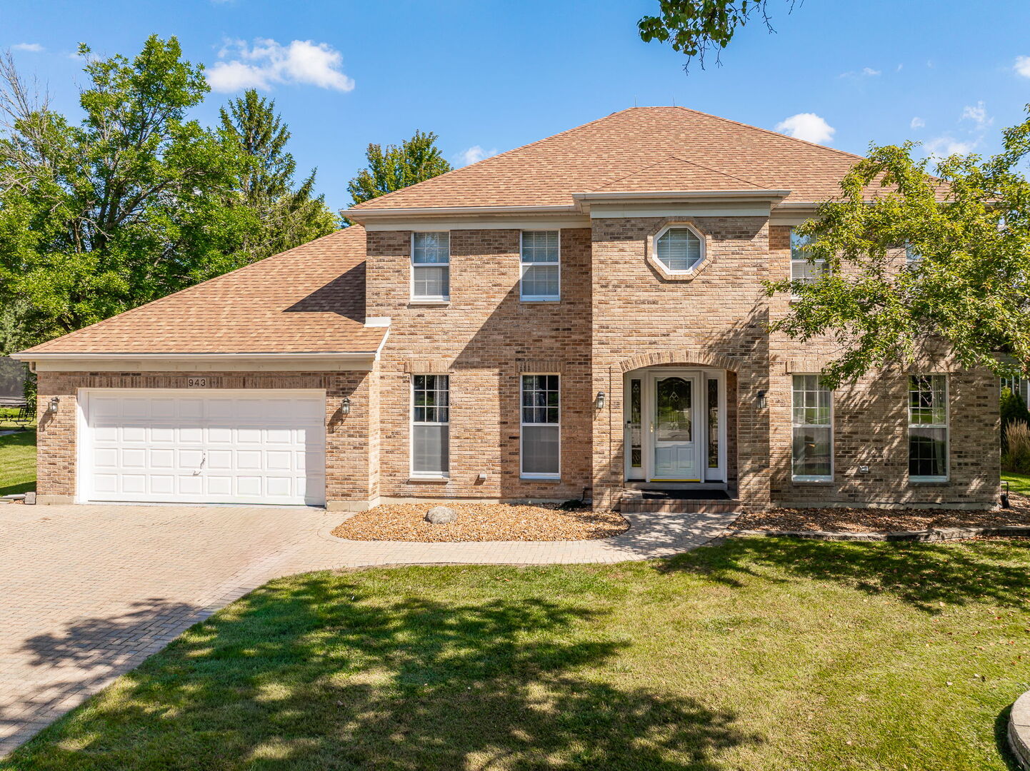 943 W Bailey Road, Naperville, IL 60565