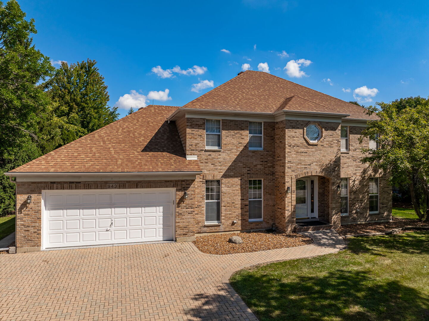 943 W Bailey Road, Naperville, IL 60565