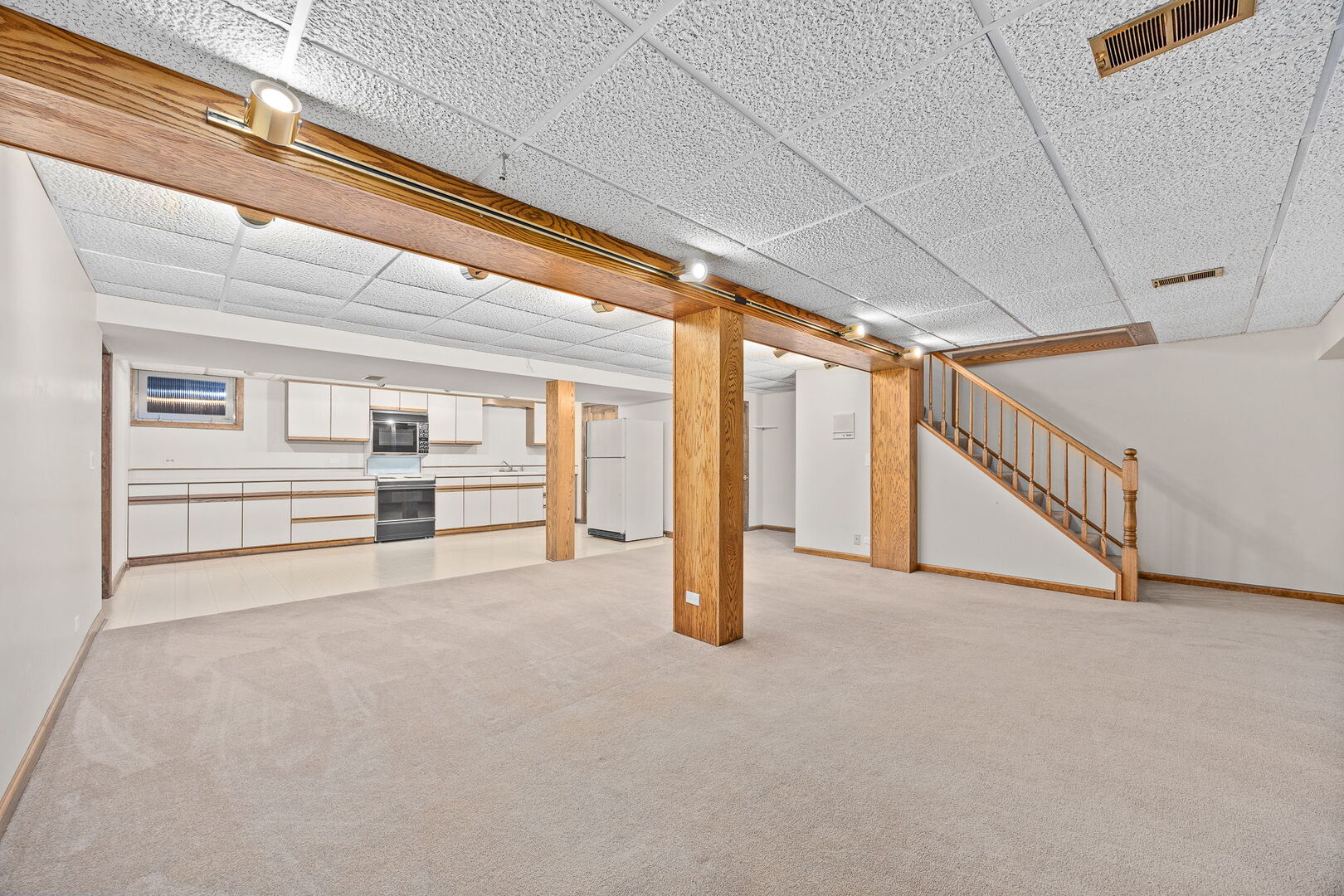 943 W Bailey Road, Naperville, IL 60565