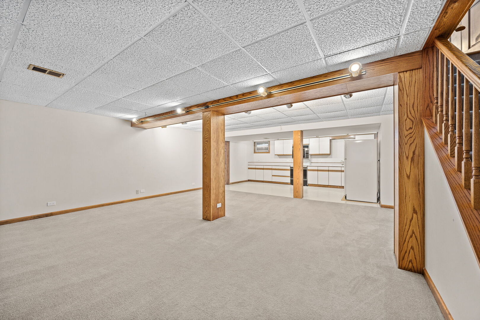 943 W Bailey Road, Naperville, IL 60565