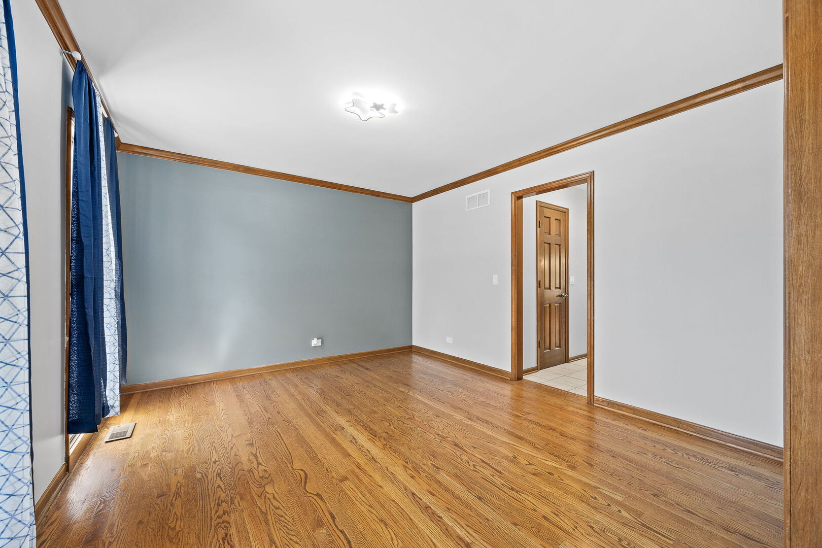 943 W Bailey Road, Naperville, IL 60565