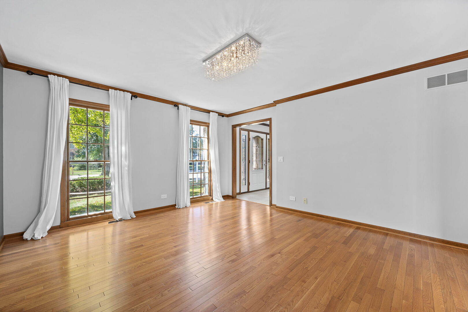 943 W Bailey Road, Naperville, IL 60565