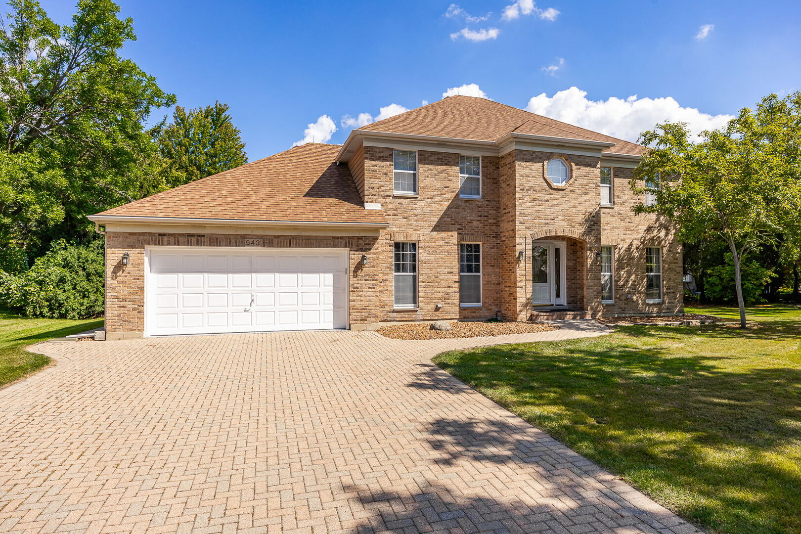 943 W Bailey Road, Naperville, IL 60565