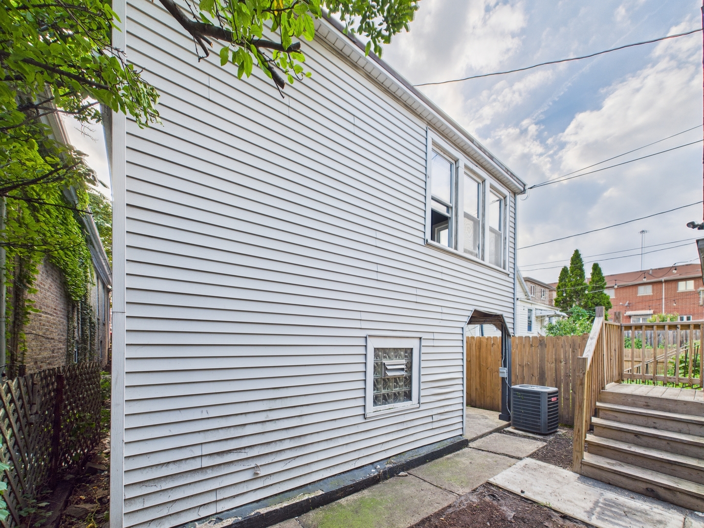 2837 S Farrell Street, Chicago, IL 60608
