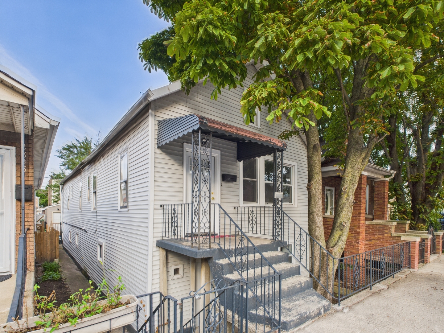 2837 S Farrell Street, Chicago, IL 60608