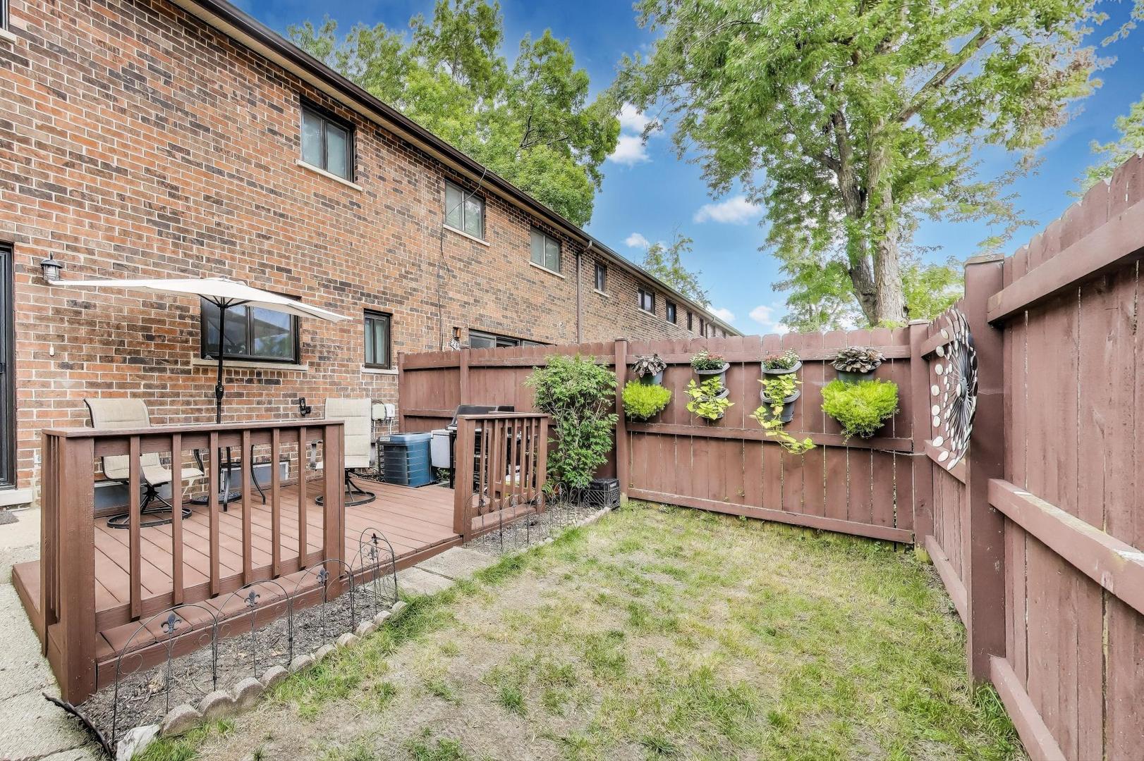 18W271 Kirkland Lane, Villa Park, IL 60181