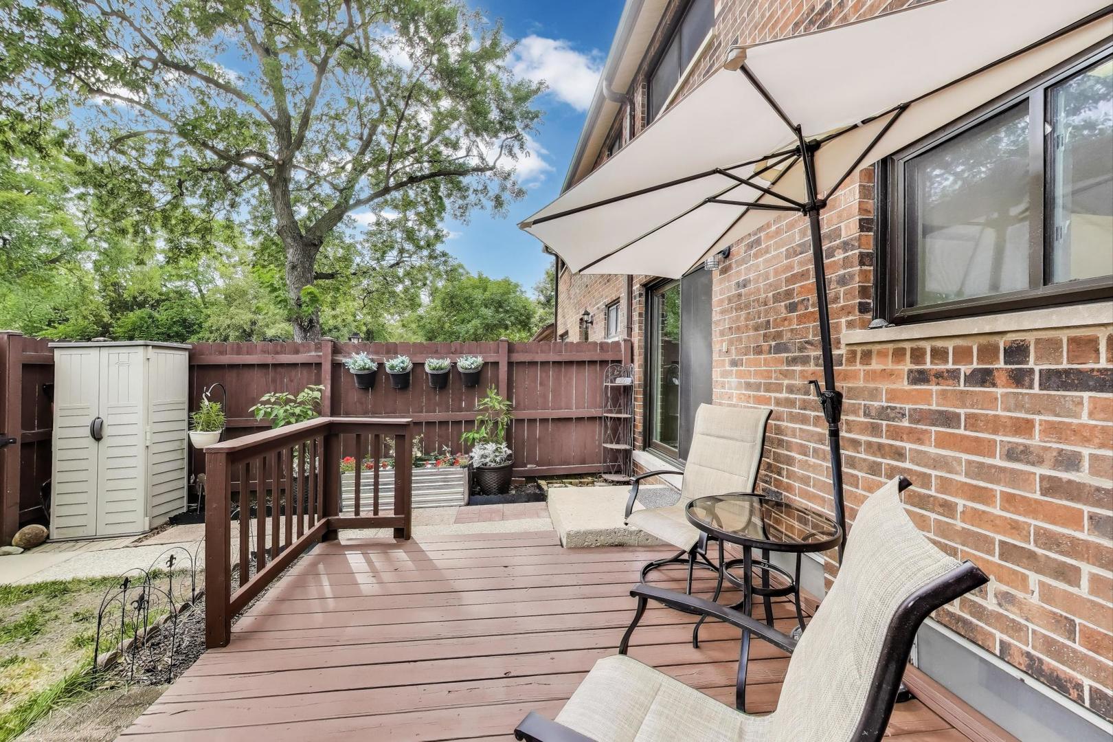 18W271 Kirkland Lane, Villa Park, IL 60181