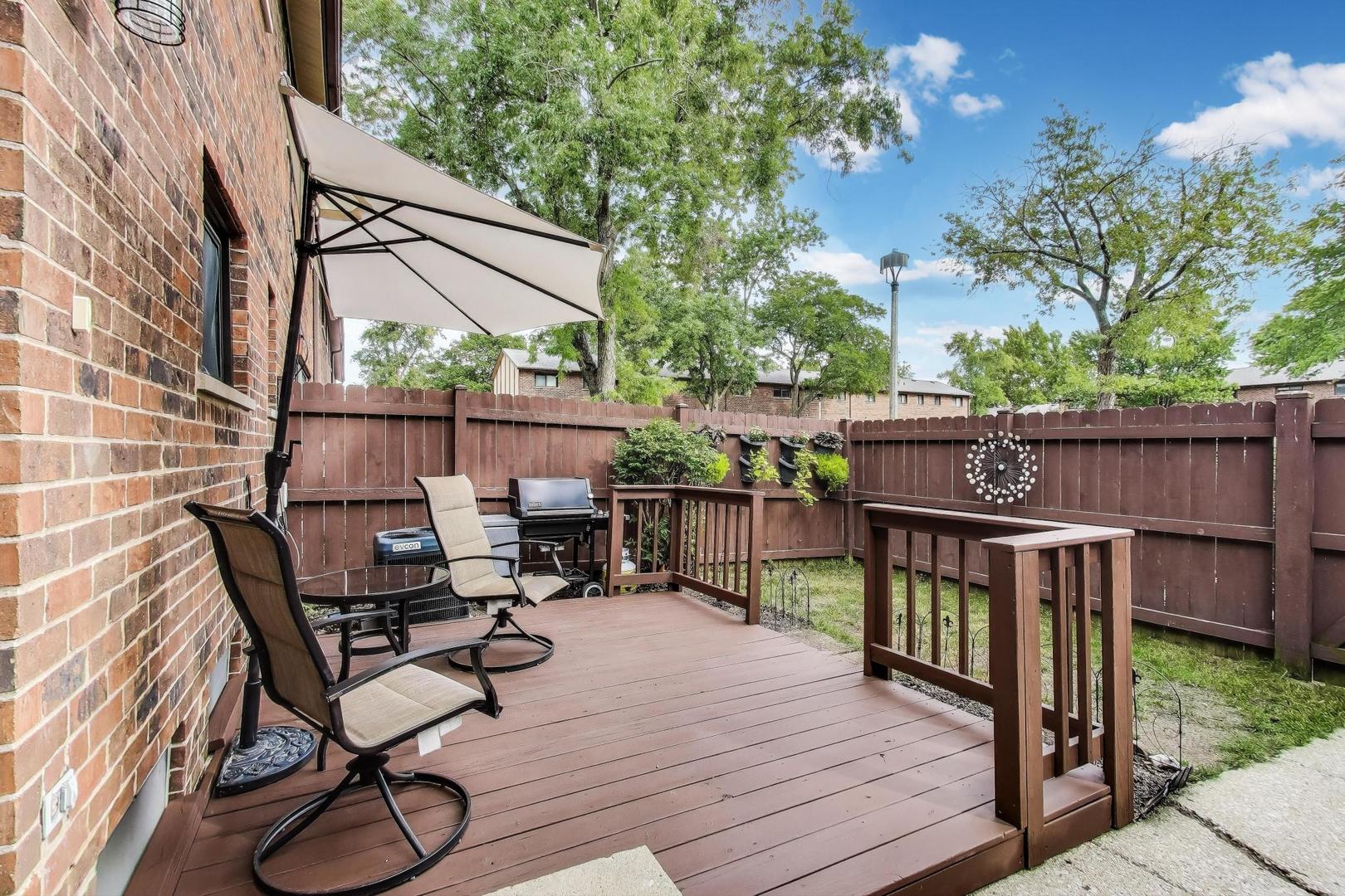 18W271 Kirkland Lane, Villa Park, IL 60181