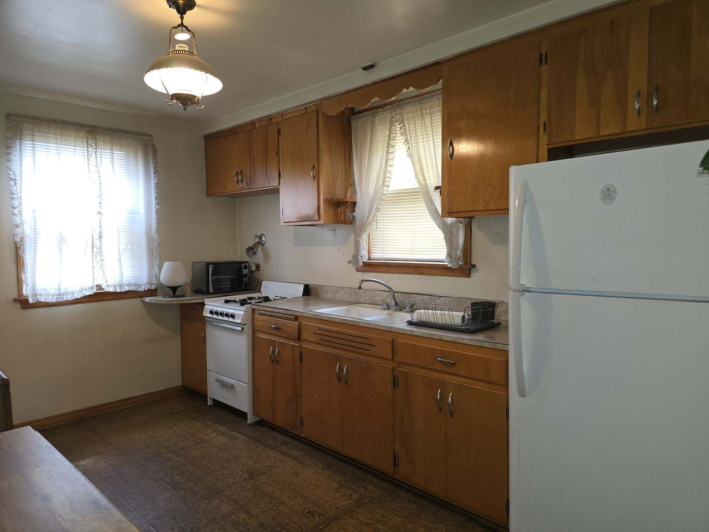 10827 S Peoria Street, Chicago, IL 60643