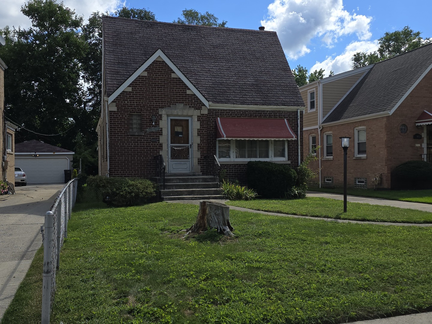 10827 S Peoria Street, Chicago, IL 60643
