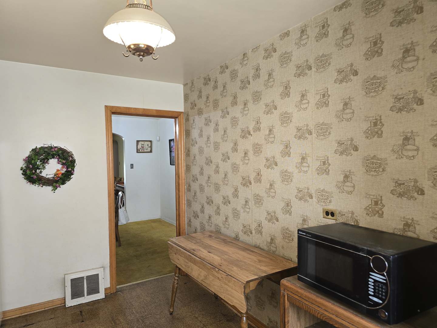10827 S Peoria Street, Chicago, IL 60643