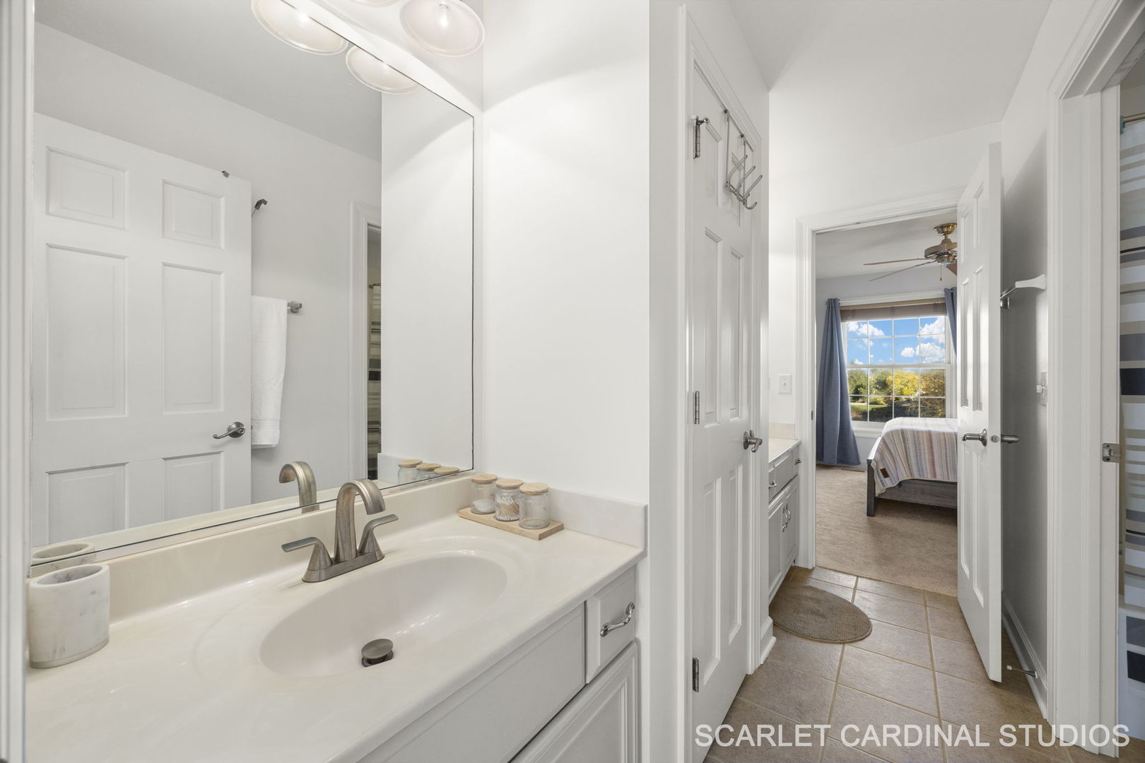 5125 Radcliff Road, Lisle, IL 60532